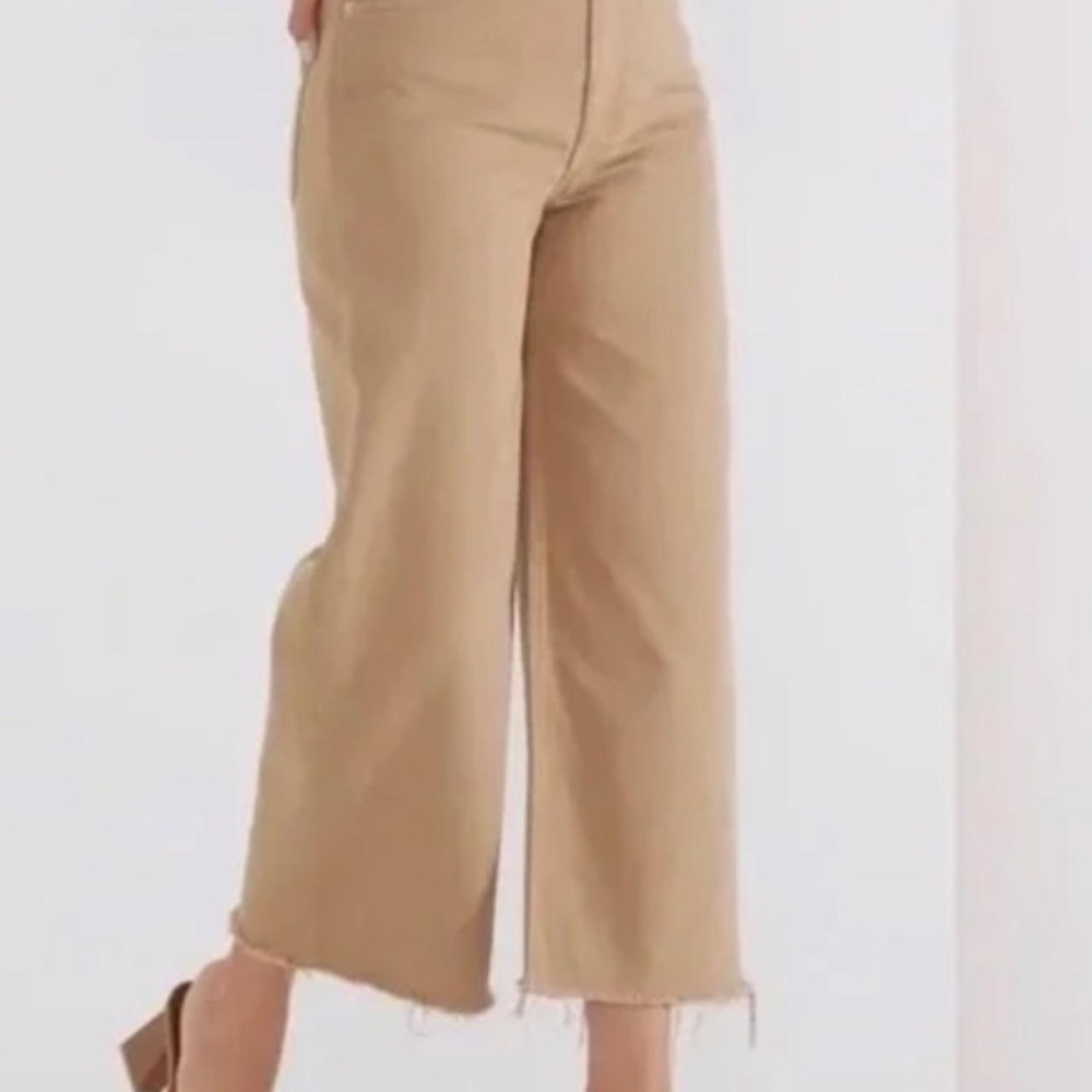 Size 27" • Brand new • ÉTICA The perfect baggy wide leg tan jeans 🤎🤍
